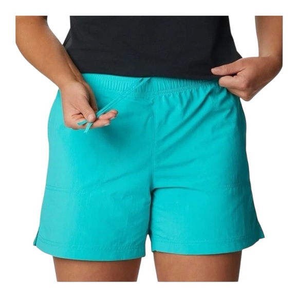 New Columbia Women's Sandy River™ Water-Repellent Shorts Green Medium - Picture 1 of 4